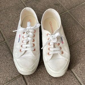Sugarga white sneakers